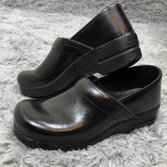 Dansko Shoes - Dansko Professional Black Clogs
